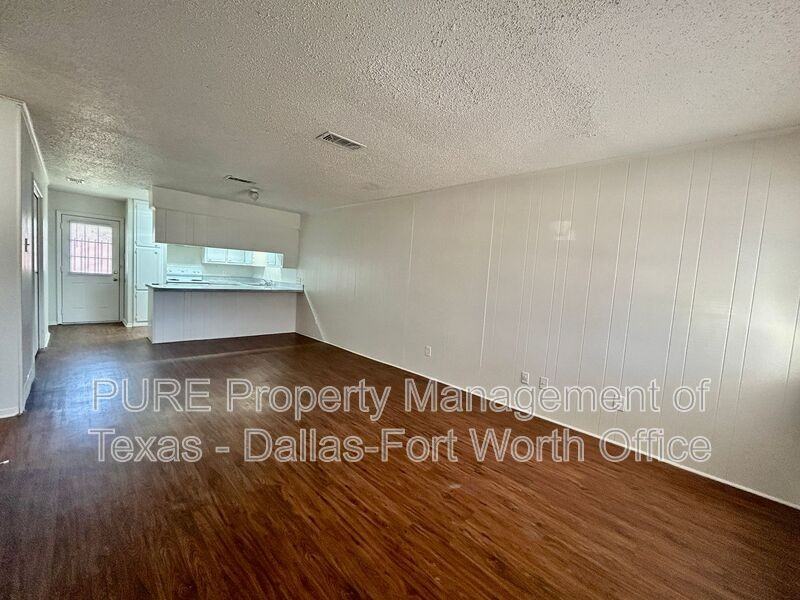 409 Cousins Ln - Photo 6 of 18