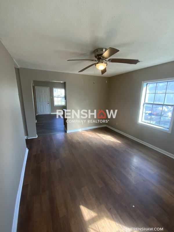 212 Parks Dr - Photo 2 of 13