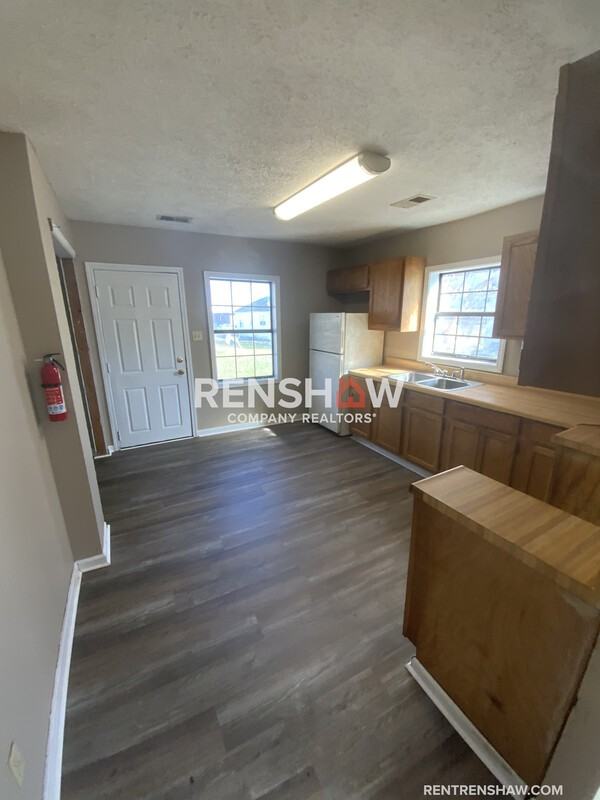 212 Parks Dr - Photo 4 of 13