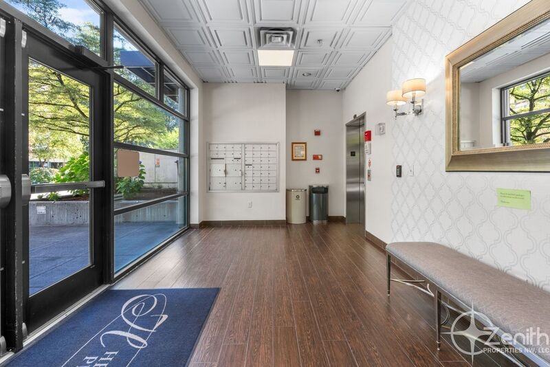 400 W 8th St #310 - Photo 3 of 25