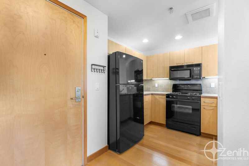 400 W 8th St #310 - Photo 5 of 25