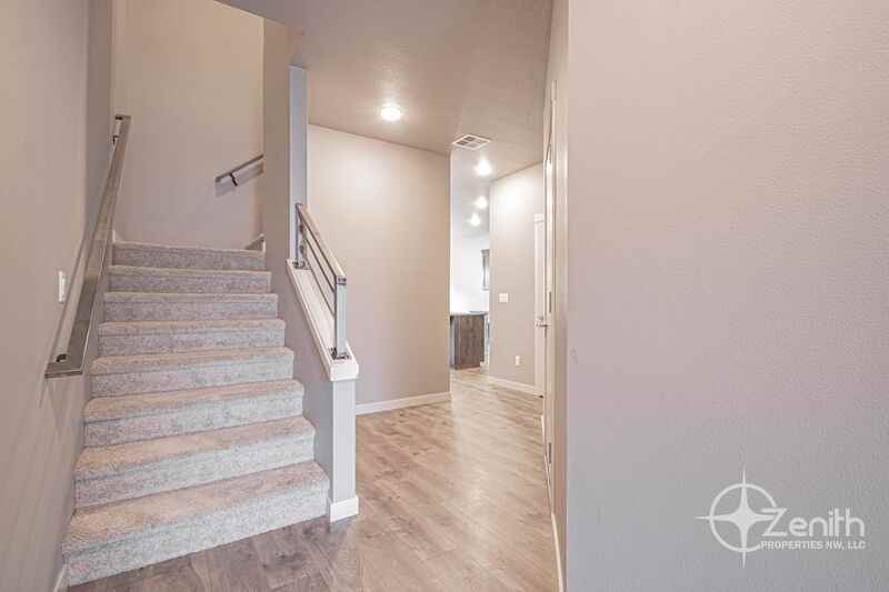 12323 Ne 116th Way - Photo 7 of 36