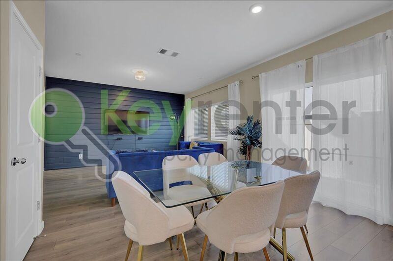 3843 Bridgemeadow Way - Photo 6 of 38