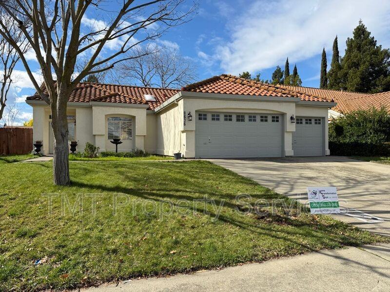 8636 Carlin Ave - Photo 2 of 43