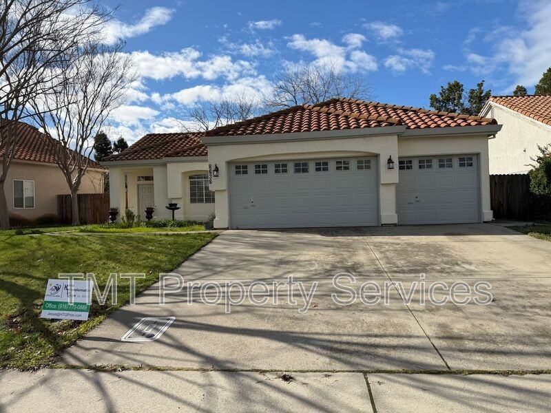 8636 Carlin Ave - Photo 5 of 43