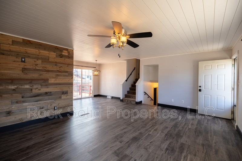 4709 Windmill Rd - Photo 7 of 30