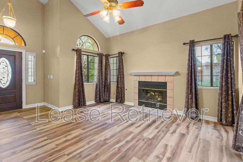 1921 Ridgemont Way - Photo 3 of 35