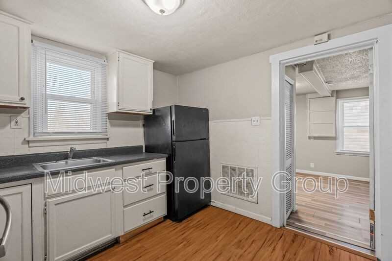 161 Anistasia Dr - Photo 3 of 26