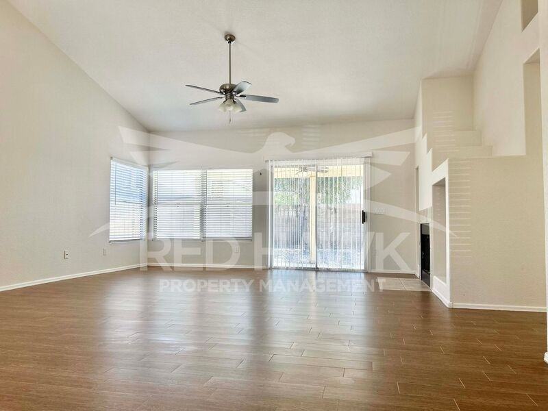 721 E Sheffield Ave - Photo 4 of 19