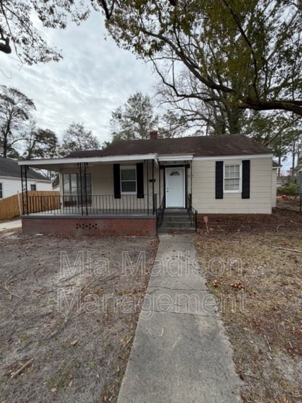 2319 E 42nd St - Photo 2 of 14