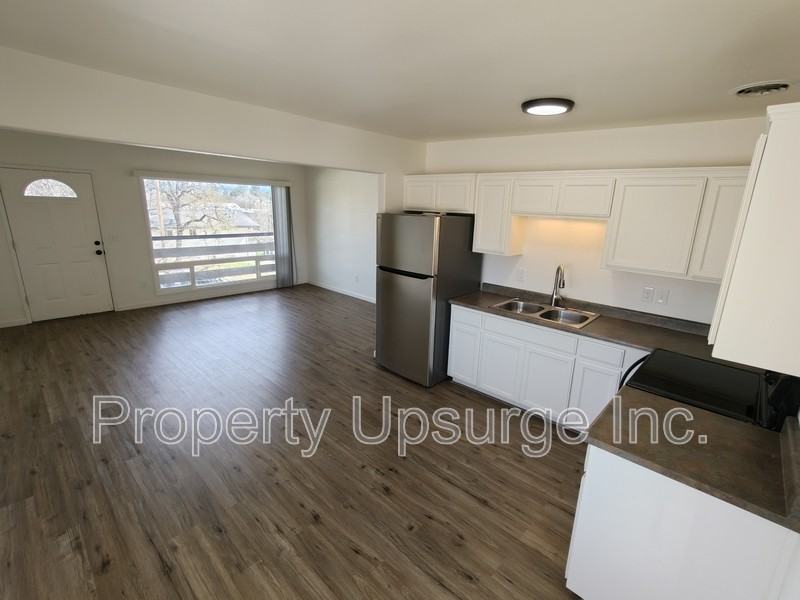 2405 Old Eureka Way - Photo 4 of 15