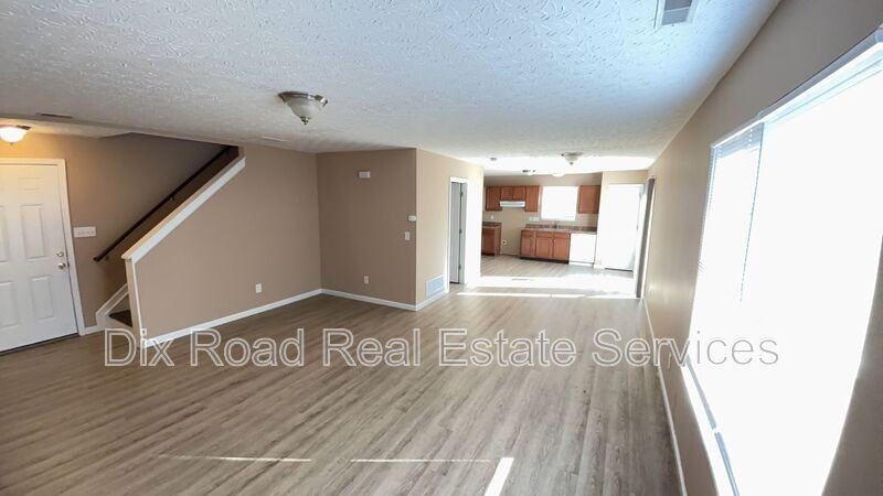 121 Kaitlin Way - Photo 7 of 31