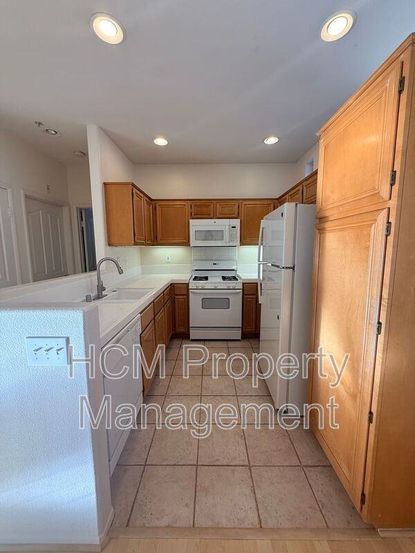 2352 Sunningdale Dr - Photo 7 of 18