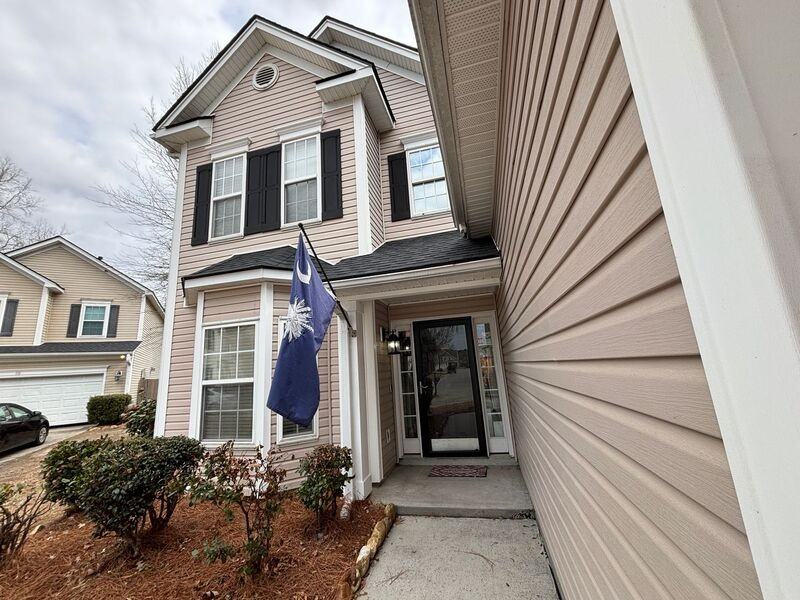 112 Salinas Ct - Photo 3 of 40