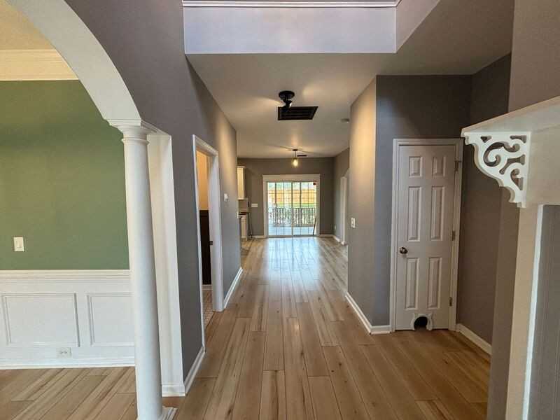 112 Salinas Ct - Photo 5 of 40