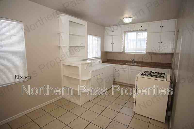 1421 Howze St - Photo 4 of 14