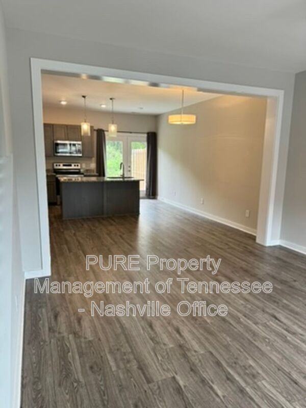 2402 Danilynn Dr - Photo 3 of 22