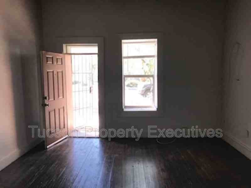 841 S 8th Ave - Photo 6 of 12