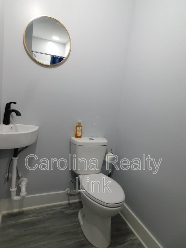 Thriftwood Dr #4 - Photo 4 of 12