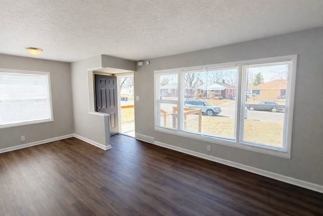 3631 N Dequincy St - Photo 2 of 14