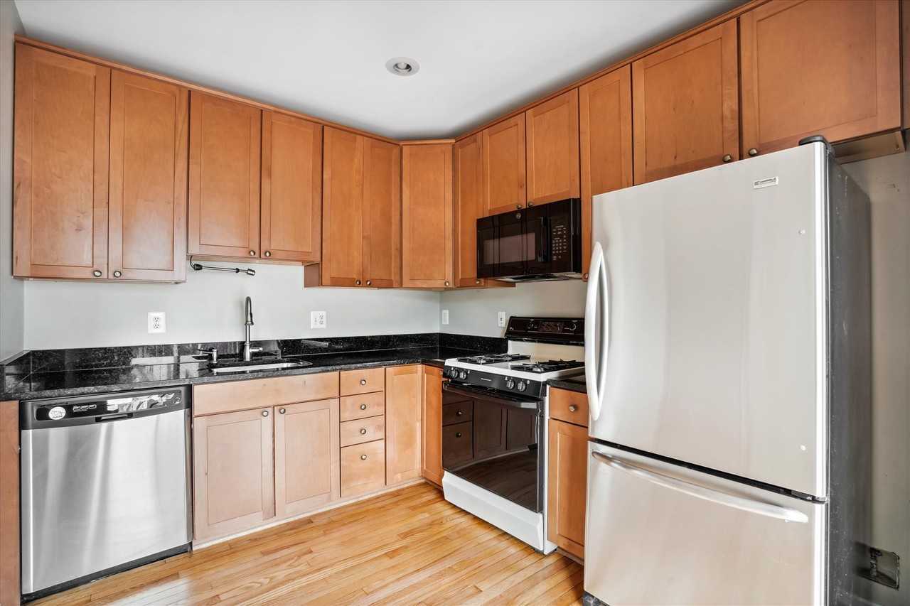 25404 Upper Clubhouse Dr - Photo 7 of 50