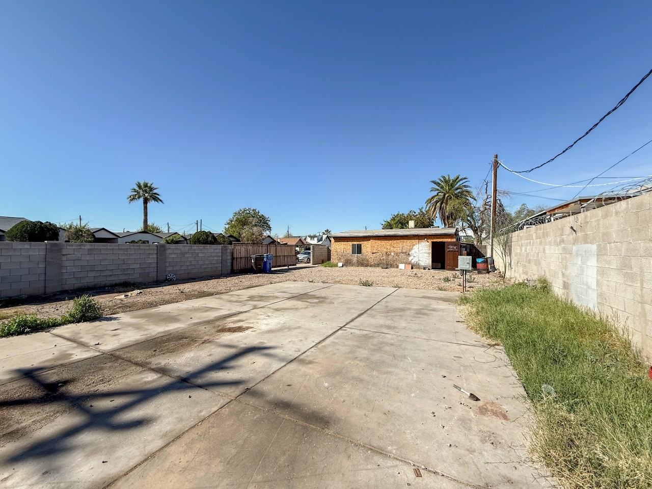 902 N 15th Ave - Photo 5 of 16