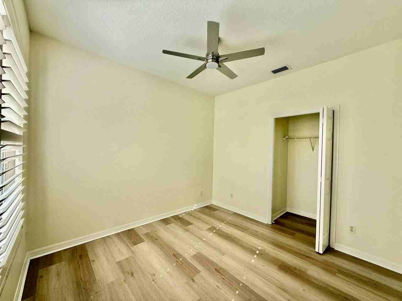 8530 Alexandra Arbor Ln - Photo 5 of 31