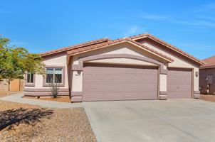 featured image of 4976 W Rosebay Dr
