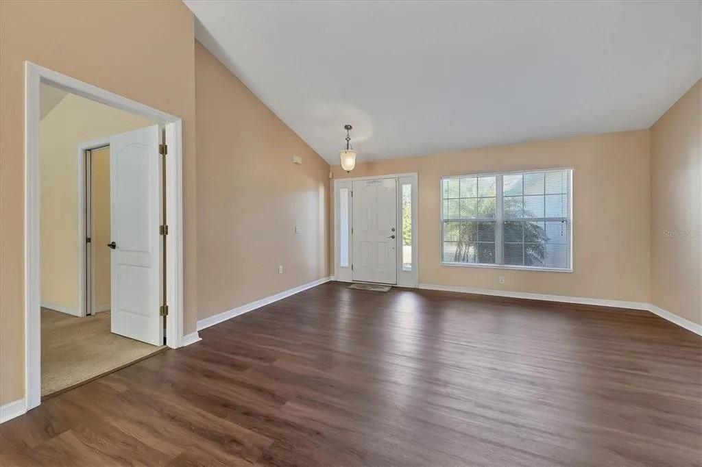 14163 Tudball Ave - Photo 4 of 10