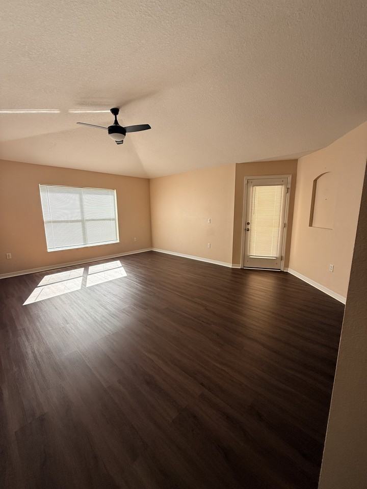 14163 Tudball Ave - Photo 6 of 10