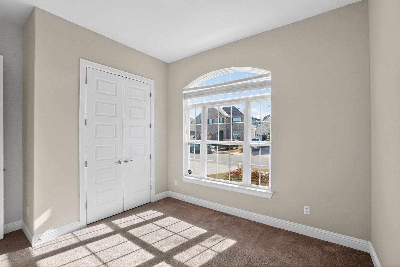 17216 Borromeo Ave - Photo 3 of 17