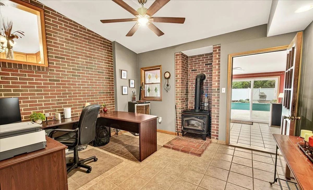 7203 Peekskill Dr - Photo 6 of 40