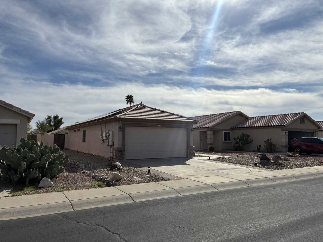 15713 W Post Dr - Photo 3 of 35