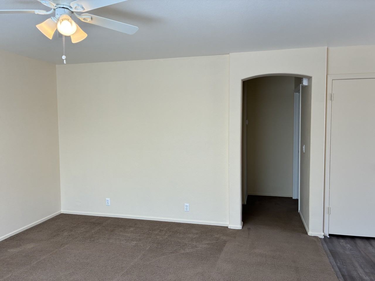 16545 N 157th Ave - Photo 6 of 30