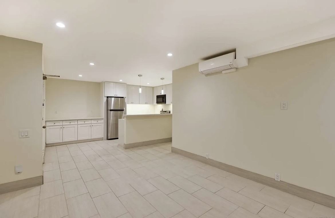 4600 Lamont St #102 - Photo 3 of 10