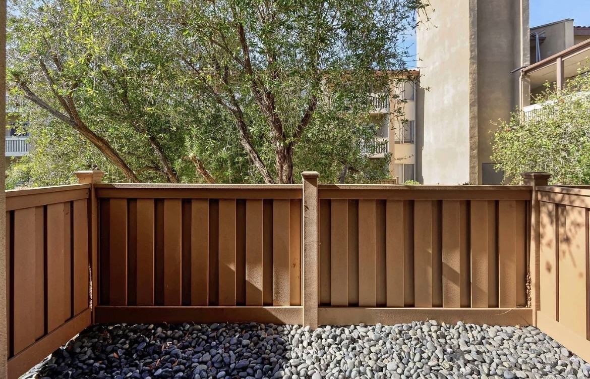 4600 Lamont St #102 - Photo 5 of 10