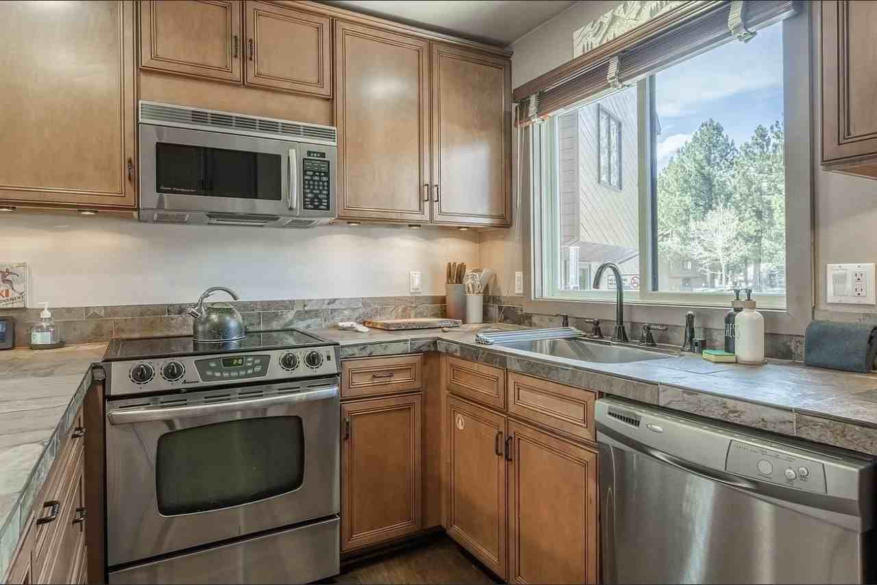 2 Arrowhead Dr #25 - Photo 4 of 11