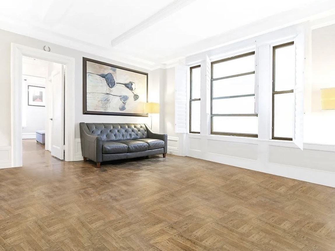 146 E 49th St #9C - Photo 4 of 10