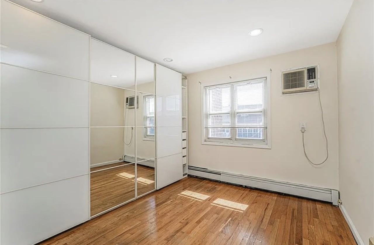 263 Bay 19th St #B - Photo 3 of 8