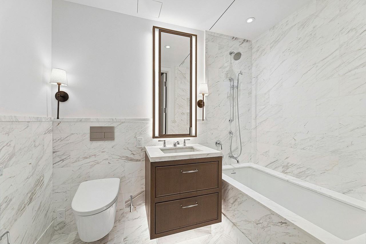 720 W End Ave #4L - Photo 4 of 7