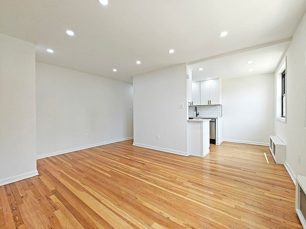 6619 Park Dr E #A - Photo 2 of 8