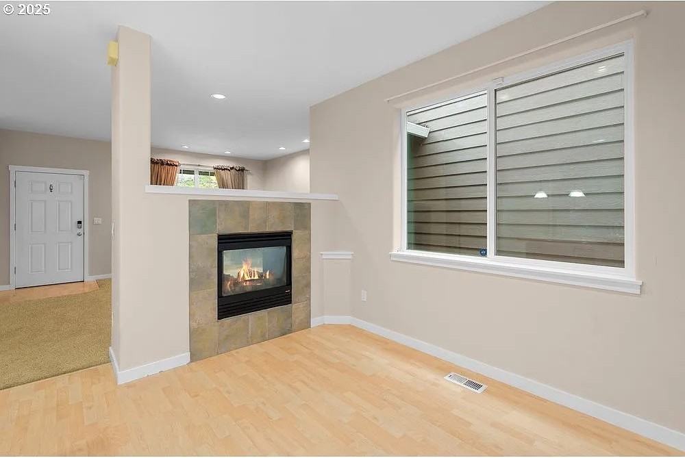 515 Ne Suttle Rd - Photo 6 of 15