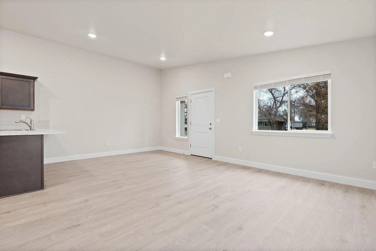 4058 Sw Obsidian Pl #190 - Photo 3 of 18