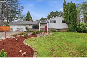 featured image of 1371 Ne Barnes Ct