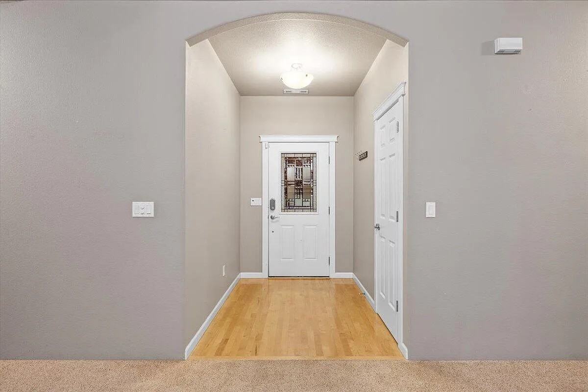 931 Highbury Dr - Photo 3 of 13