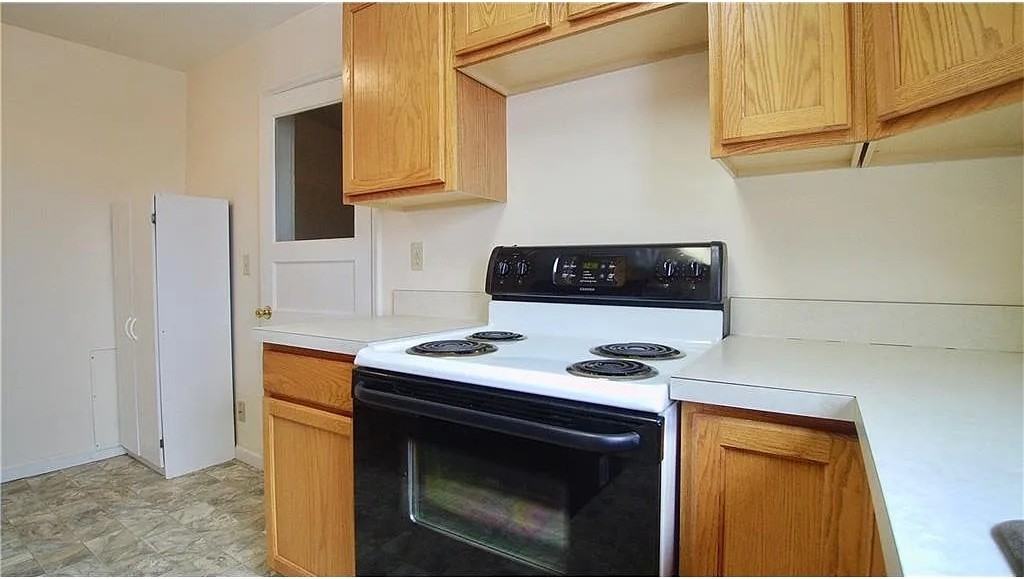 1503 11th St W - Photo 6 of 11