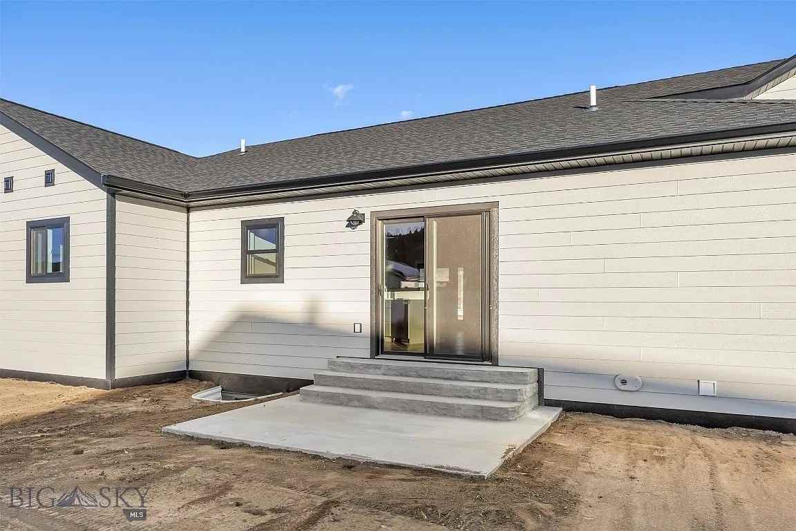 3849 S Arizona St - Photo 3 of 18