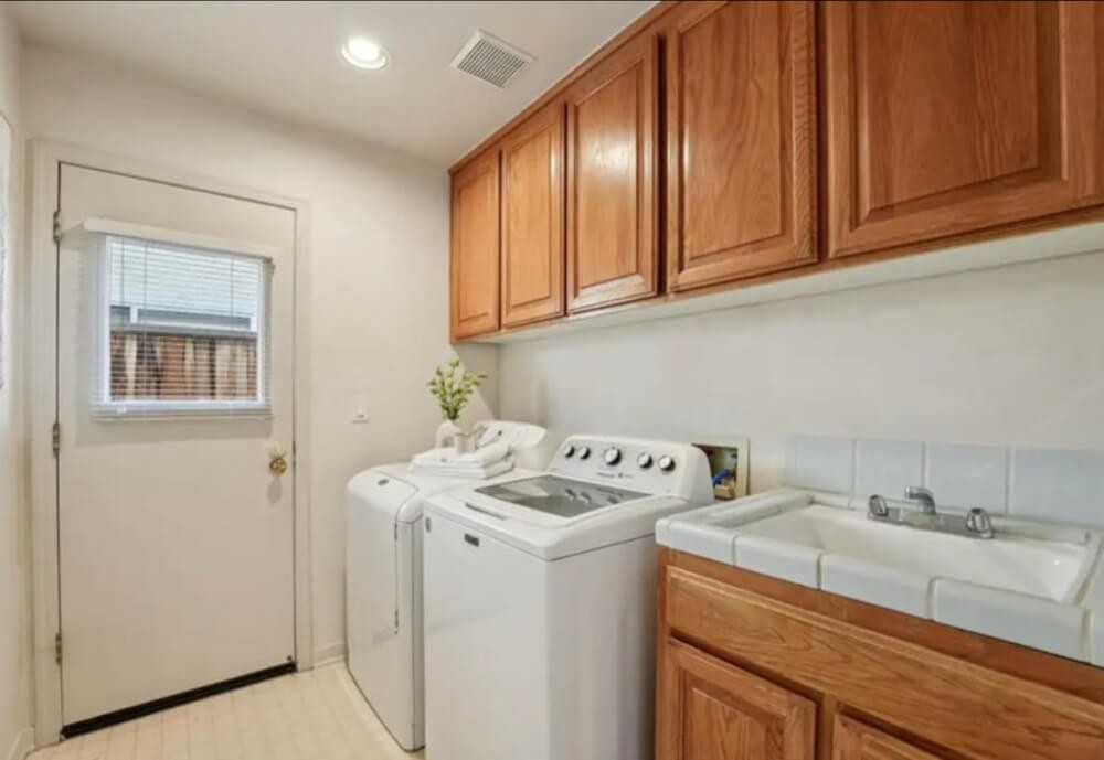 1243 Cardona Way #NA - Photo 3 of 7