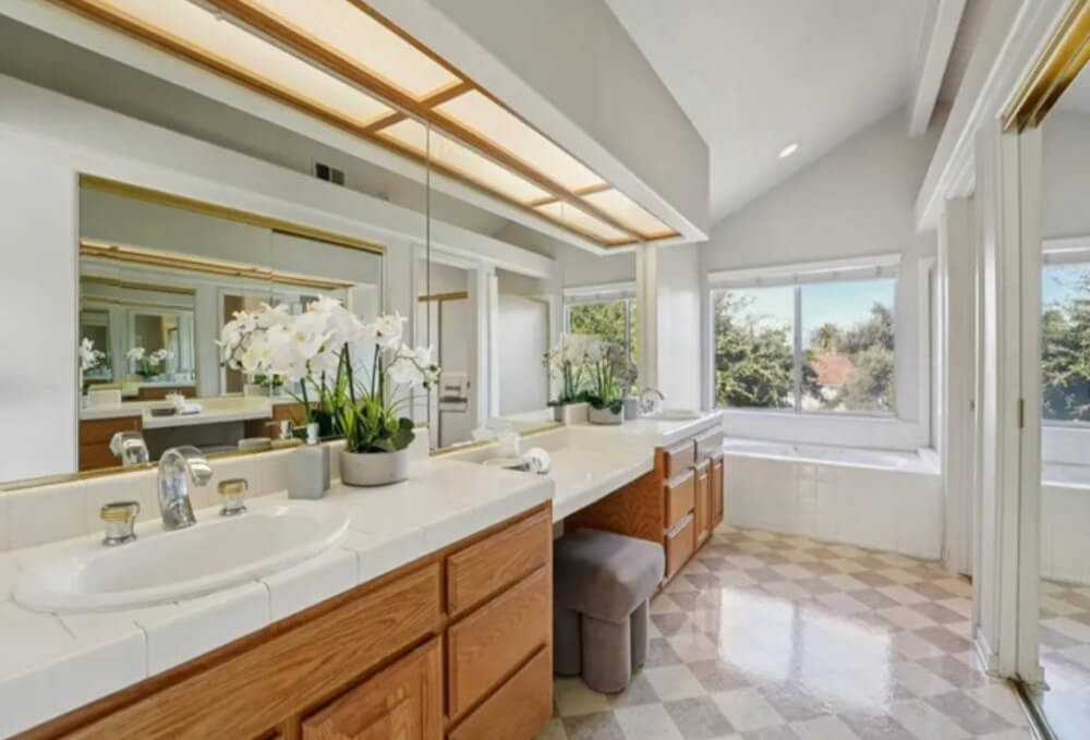 1243 Cardona Way #NA - Photo 6 of 7