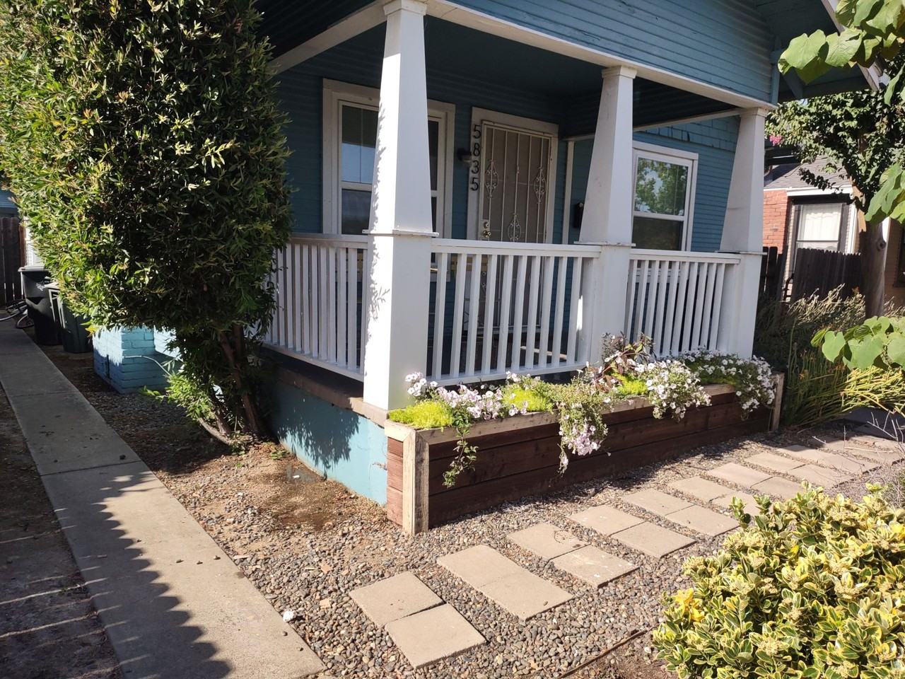 5835 Broadway #NA - Photo 2 of 14